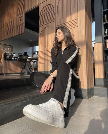 BOSS Side Tape Tracksuit | Black - ZAYA Jeans