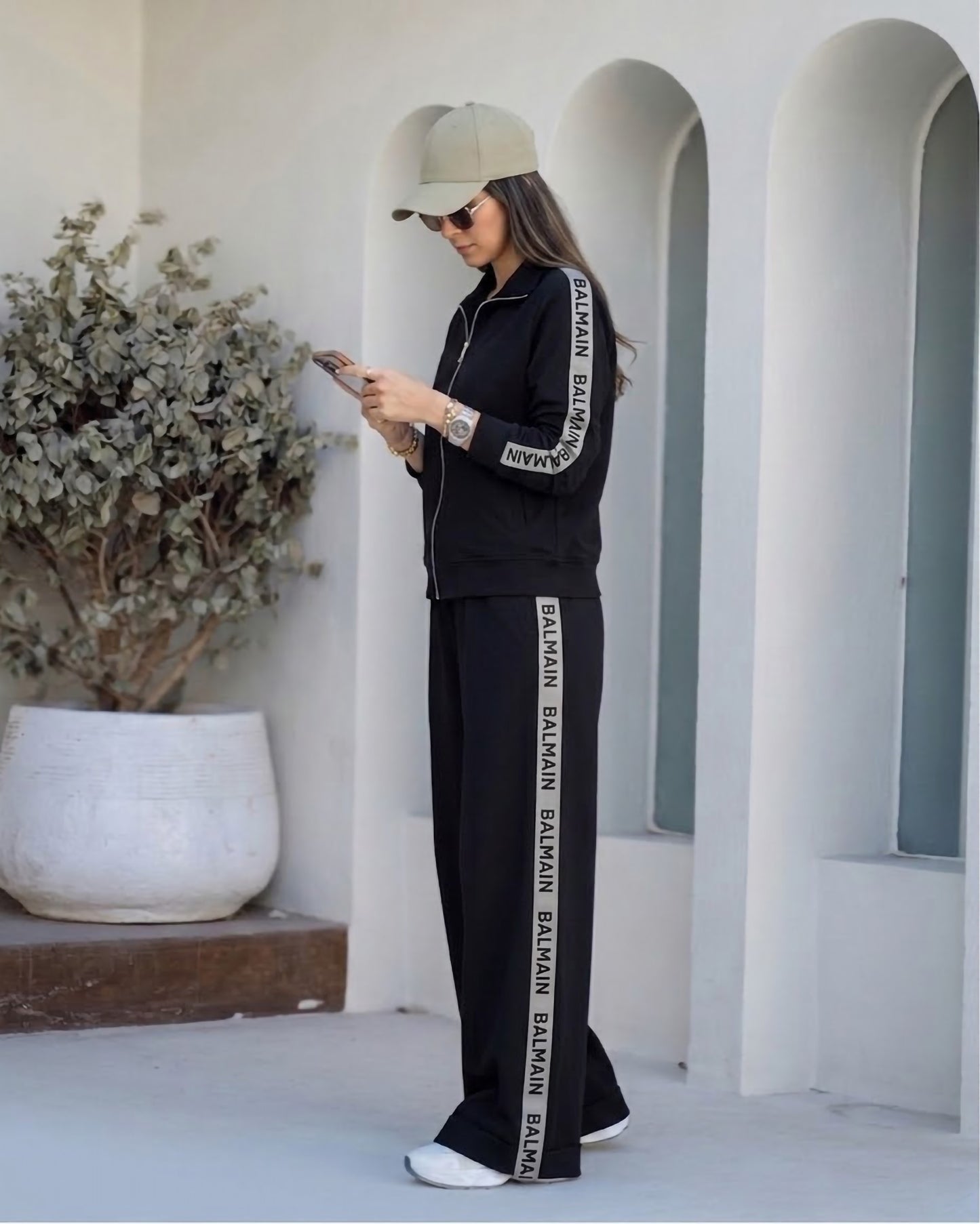 BALMAIN Tape Wide-Leg Tracksuit | Black - ZAYA Jeans